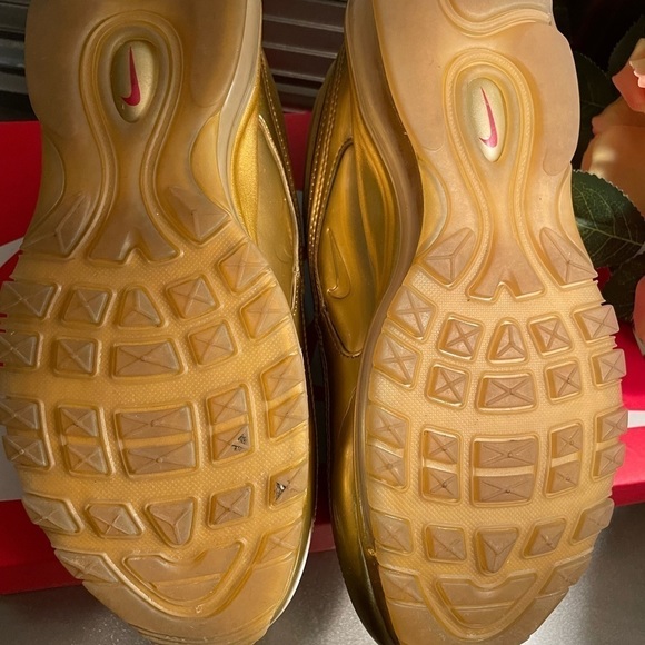 The Nike Air Max 97 “Gold Medal” Size 9 Men with Box - Picture 3 of 6